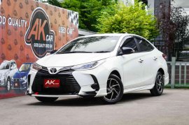 2020 Toyota Yaris Ativ 1.2 Sport รถเก๋ง 4 ประตู 